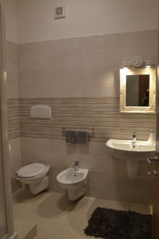 Hotel Residenze Principe Amedeo Bari Exterior foto